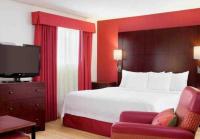 Residence Inn Atlanta Airport North/Virginia Avenueにあるベッド