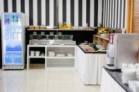 A kitchen or kitchenette at Hotel Ciudad Cangas de Onis