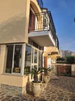 Balkón alebo terasa v ubytovaní Villa Cavalluccio Marino con piscina idromassaggio