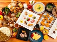ホテルの敷地内または近くでの食事または食べ物