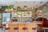 Nápoje v ubytování SCHACHENWALD Hotel & Restaurant I Free Parking