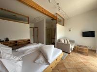 Posteľ alebo postele v izbe v ubytovaní MAYER - Wirtshaus und Dorfhotel