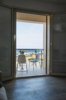 A general sea view or a sea view taken from the holiday home