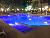 Bazén v ubytování Hotel Planas nebo v jeho okolí