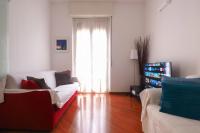 A television and/or entertainment centre at SVA18 Fully equipped large flat S Ambrogio