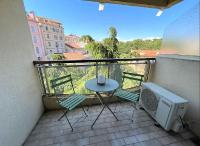 Balkon lub taras w obiekcie L'ILOT avec balcon, mignon et charmant, un havre de paix au cœur du centre-ville
