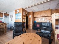 Część wypoczynkowa w obiekcie Studio spacieux avec balcon près des pistes et commerces, parking optionnel, animaux acceptés - FR-1-502-424