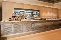 Jídlo v hotelu nebo okolí