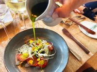 Jídlo v hotelu nebo okolí