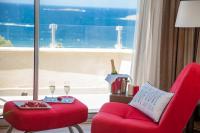 A seating area at Golden Age Hotel Yalıkavak Bodrum