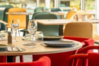 Restaurace v ubytování Novotel Poissy Orgeval