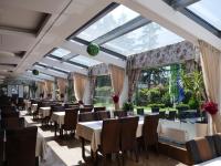 Restaurace v ubytování Hotel Carpați