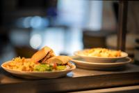 Φαγητό σε αυτό το hostel ή κάπου εκεί κοντά