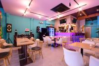 En restaurant eller et andet spisested på Koyasan Gokuraku Stay