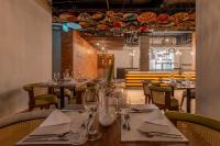 Restaurace v ubytování Zaria Court Kigali, Tapestry Collection by Hilton