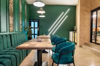 Posezení v ubytování The GuestHouse Company Limited