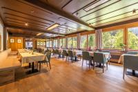 Un restaurant sau alt loc unde se poate mânca la Hotel Kärntnerhof