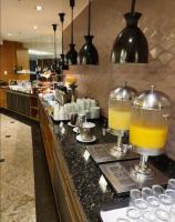 Jídlo v hotelu nebo okolí