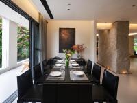 Khu vực ghế ngồi tại JIYU Hotel