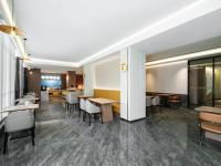 Posezení v ubytování Starway Hotel Guilin Two Rivers and Four Lakes Scenic Area