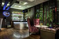 The Continent Hotel Sukhumvit - Asok BTS Bangkokにあるラウンジまたはバー