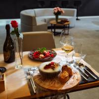 Mad på lejlighedshotellet eller i nærheden