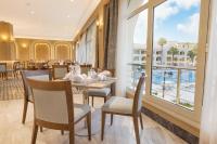 Bazén v ubytování Helnan Antoniades Palace Hotel nebo v jeho okolí