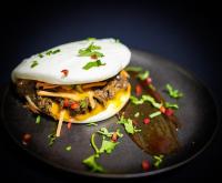 Jídlo v hotelu nebo okolí