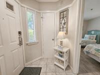 Ein Bett oder Betten in einem Zimmer der Unterkunft Serene 2 bed, 2 bath lodge, with amenities, 101AC lodge