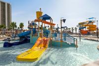 Der Swimmingpool an oder in der Nähe von Serene 2 bed, 2 bath lodge, with amenities, 101AC lodge