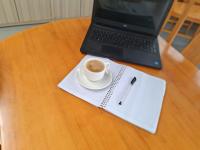 Příslušenství pro přípravu čaje a kávy v ubytování Hotel Annapurna Palace