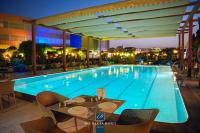 Πισίνα στο ή κοντά στο Abu Sanaa Hotel