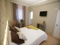 TV a/nebo společenská místnost v ubytování Hotel Alda Estación Vigo
