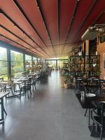 Restaurace v ubytování Rozafa Fish City Hotel