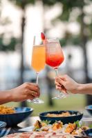 Drinks på Yacht Charter Pattaya Ocean Marina Resort