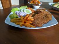 Comida en la casa de huéspedes o alrededores