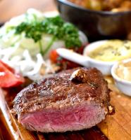 Φαγητό σε αυτό το ξενοδοχείο ή κάπου εκεί κοντά