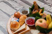 Jídlo v hotelu nebo okolí