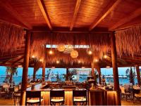 En restaurant eller et andet spisested på Premium Melia Garden Apartment