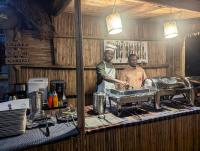 Επισκέπτες που μένουν στο Double G safaris and Camp Mikumi