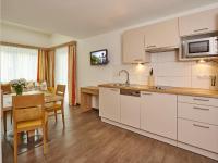 Kuchyňa alebo kuchynka v ubytovaní Appartement Gästehaus Bergkristall