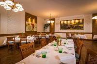Restaurace v ubytování Der Thaller - Wirtshaus - Restaurant - Hotel