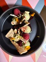 Jídlo v hotelu nebo okolí