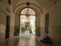 The facade or entrance of Hostal Huespedes Toledo