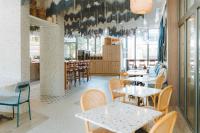 En restaurant eller et andet spisested på Bikube Montpellier