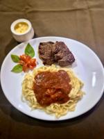 Mad på hotellet eller i nærheden