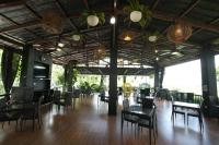 Εστιατόριο ή άλλο μέρος για φαγητό στο Sanctuary Batulao