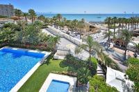 Bazén v ubytovaní Mac Puerto Marina Benalmádena alebo v jeho blízkosti