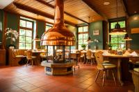 Restaurace v ubytování Hotel Der Waldkater