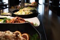 Jídlo v hotelu nebo okolí